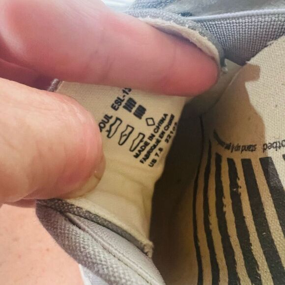 Taos EZ-Soul Gray Slip On Sneaker Mule Sz 7.5 - Picture 2 of 8